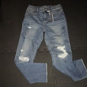 Medium wash distressed Jeans